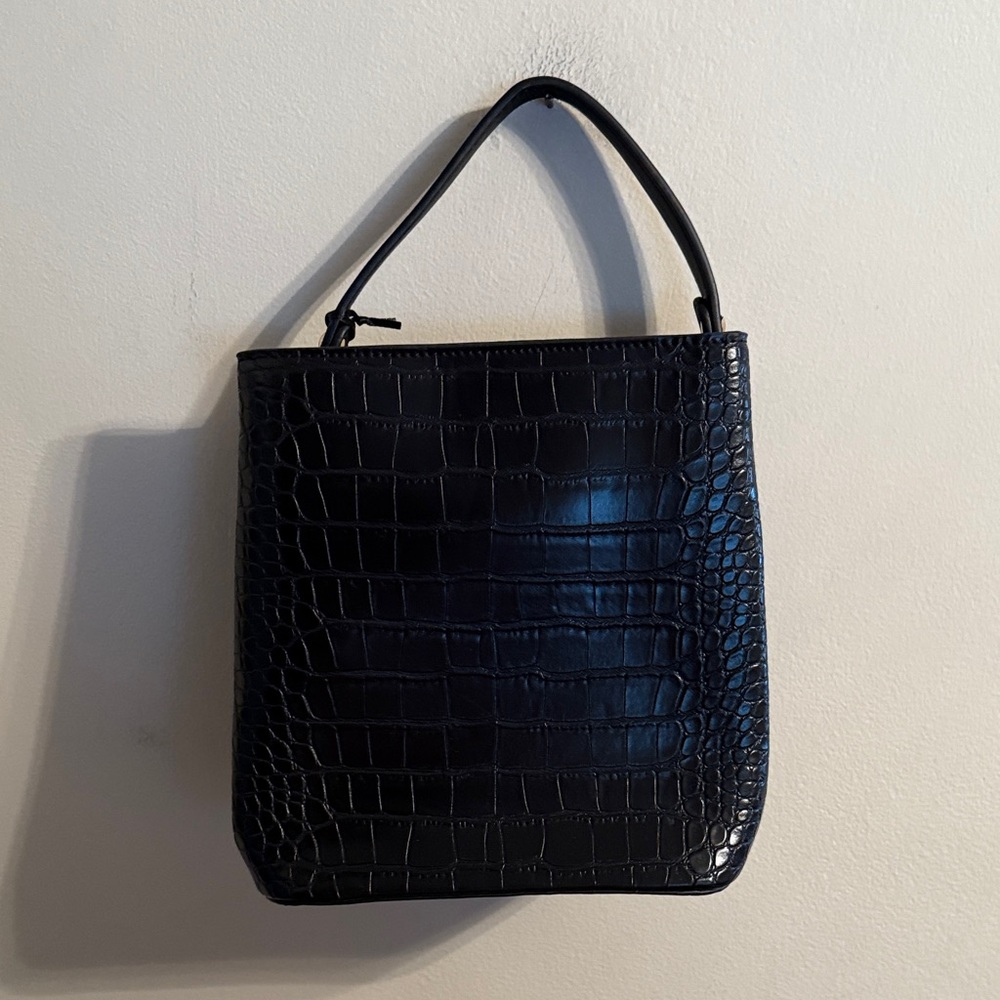 AOTA Black Croc-Embossed Tote Bag - Picture 4 of 8